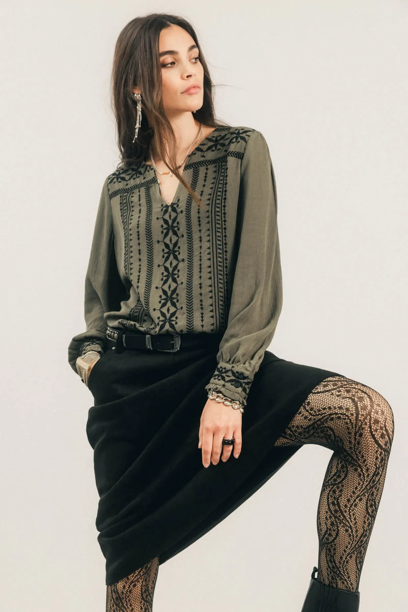 Blouse kaki bohème brodée
