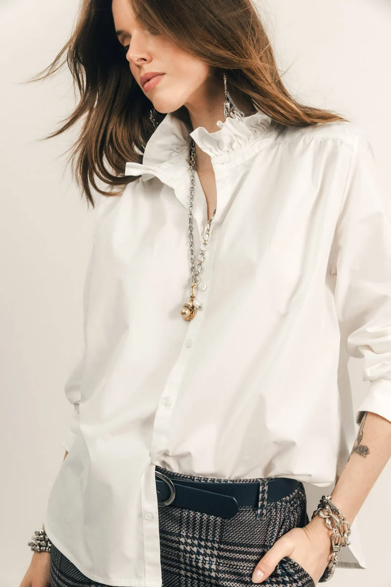 Chemise blanche col volanté