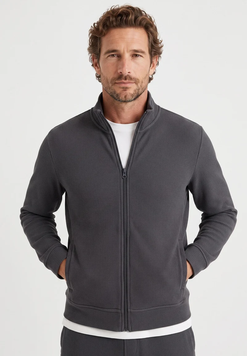 JORRIN | Waffel-Jacke aus Bio-Baumwolle & recyceltem Polyester