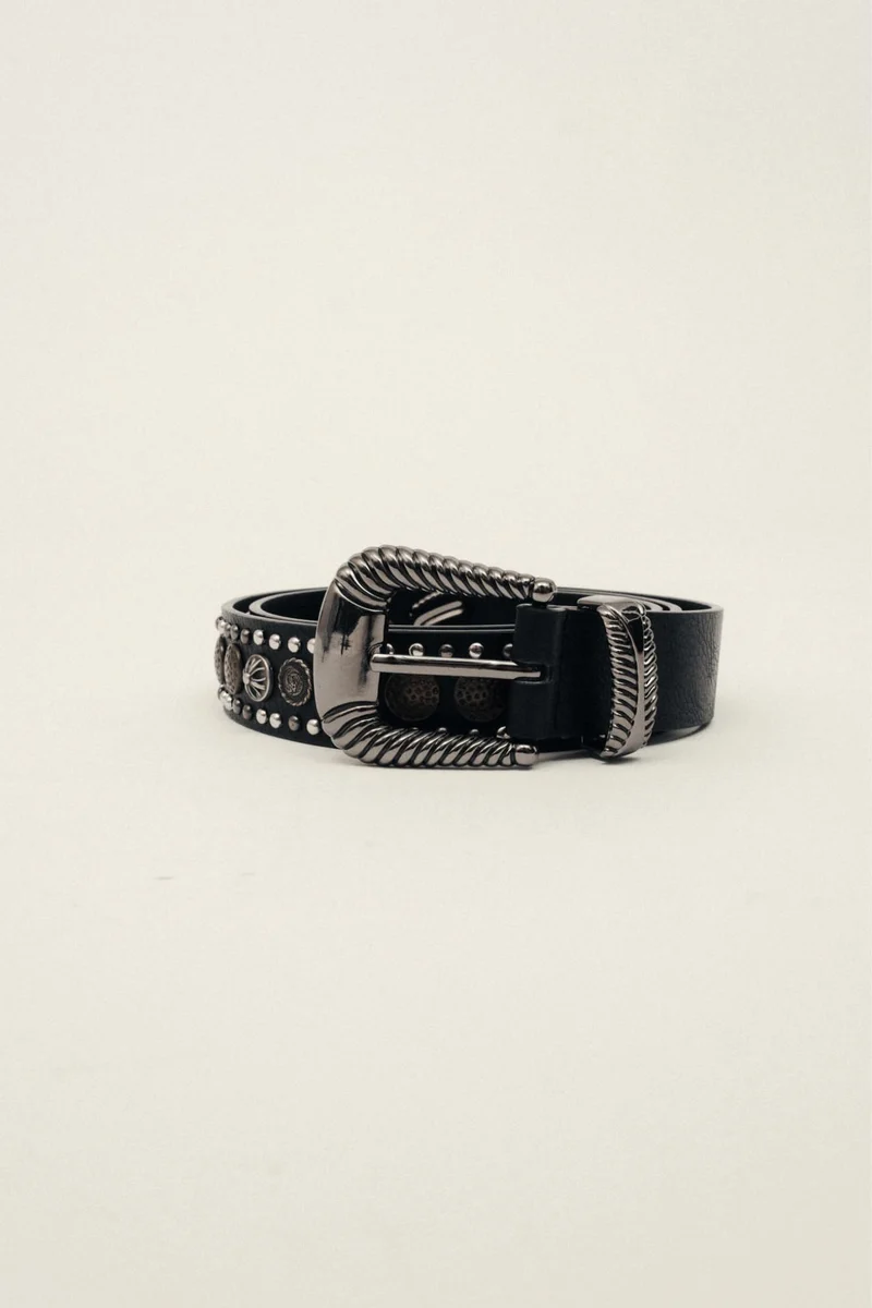 Ceinture noire cloutée esprit western