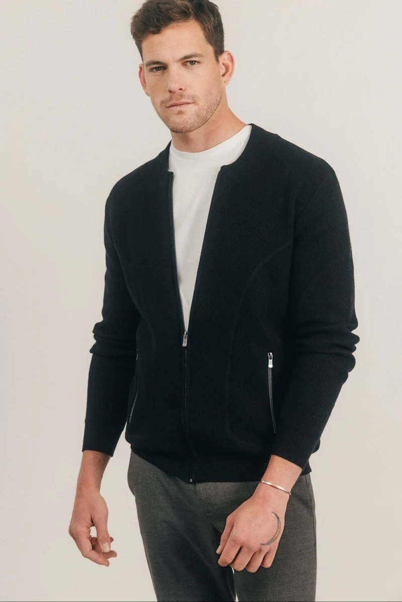Gilet noir maille zippé confortable