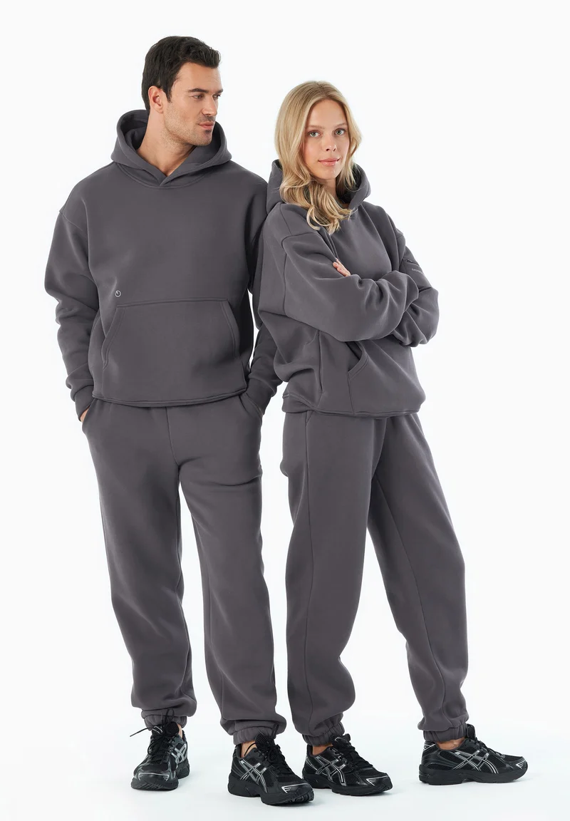 PARKERR | Essentials Travel Unisex Jogginghose aus Bio-Baumwolle & Recyceltem Polyester