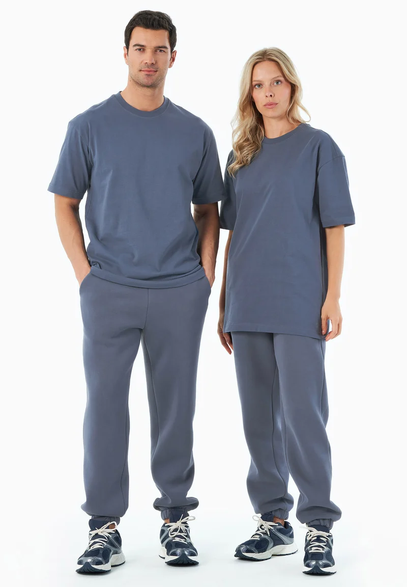 TUSSEM | Essentials Travel Unisex T-Shirt aus Bio-Baumwolle