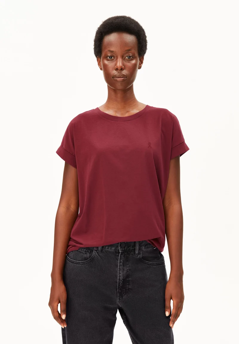 Idaara velvet red
