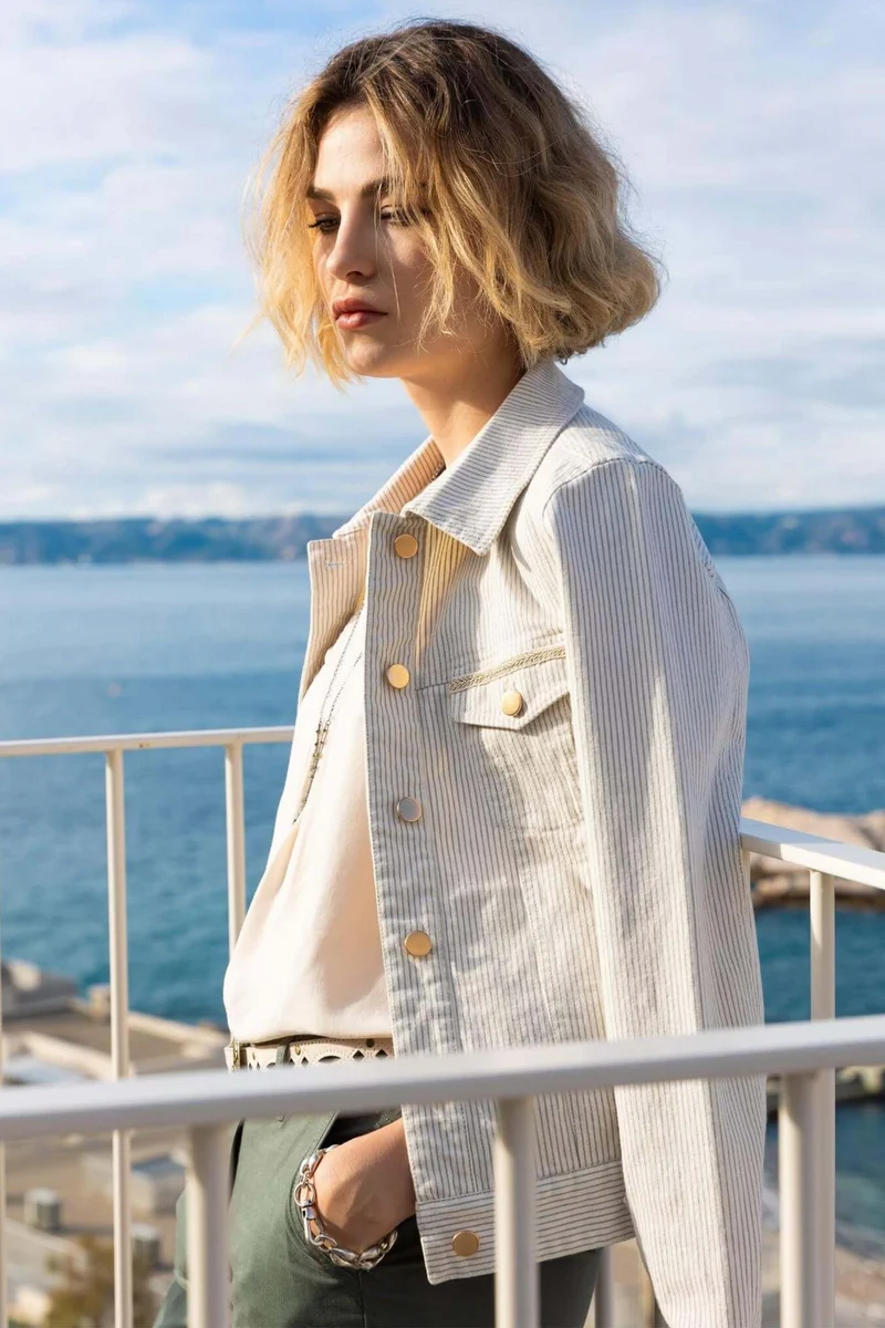 Veste en jean écru rayé kaki