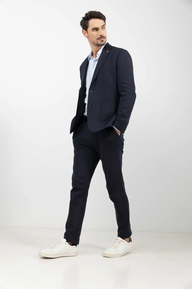 Pantalon bleu marine chic confort