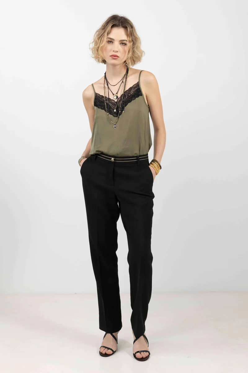 Pantalon noir fluide chic