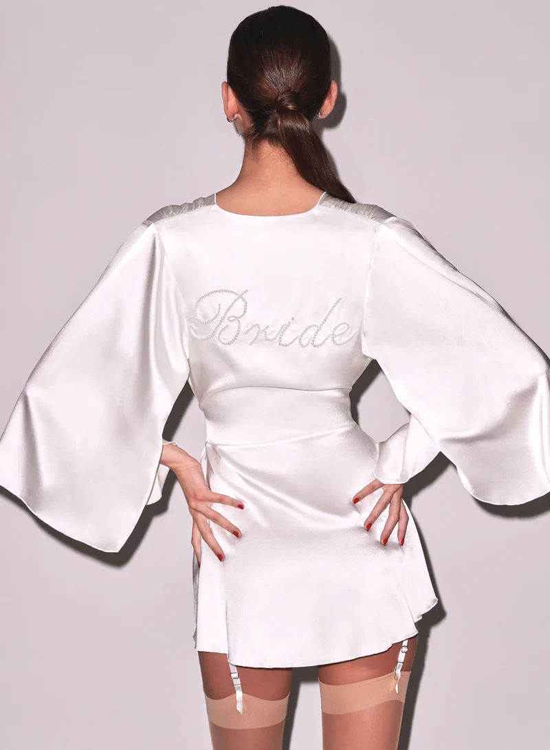 Bride Embroidered Angel Sleeve Robe