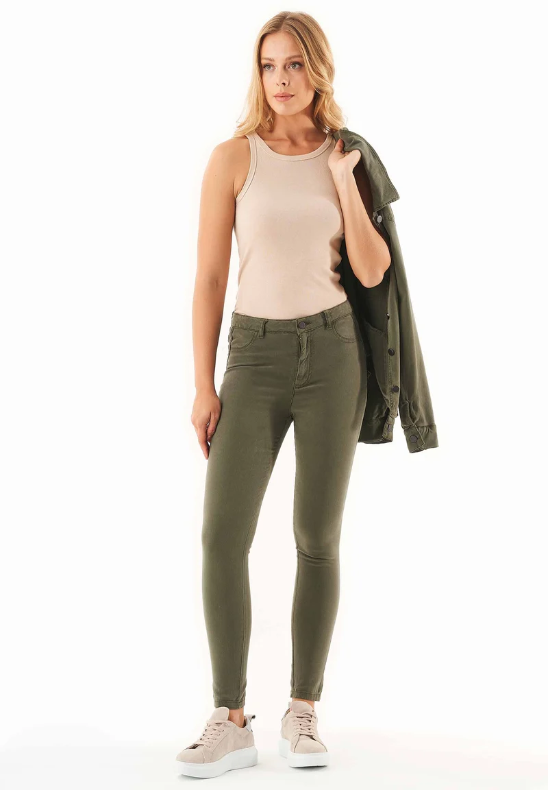 Hose aus TENCEL™ Lyocell und Bio-Baumwolle