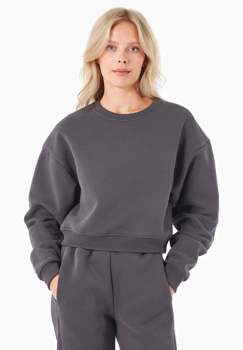 SILLIVIA | Essentials Crop-Sweatshirt aus Bio-Baumwolle und recyceltem Polyester