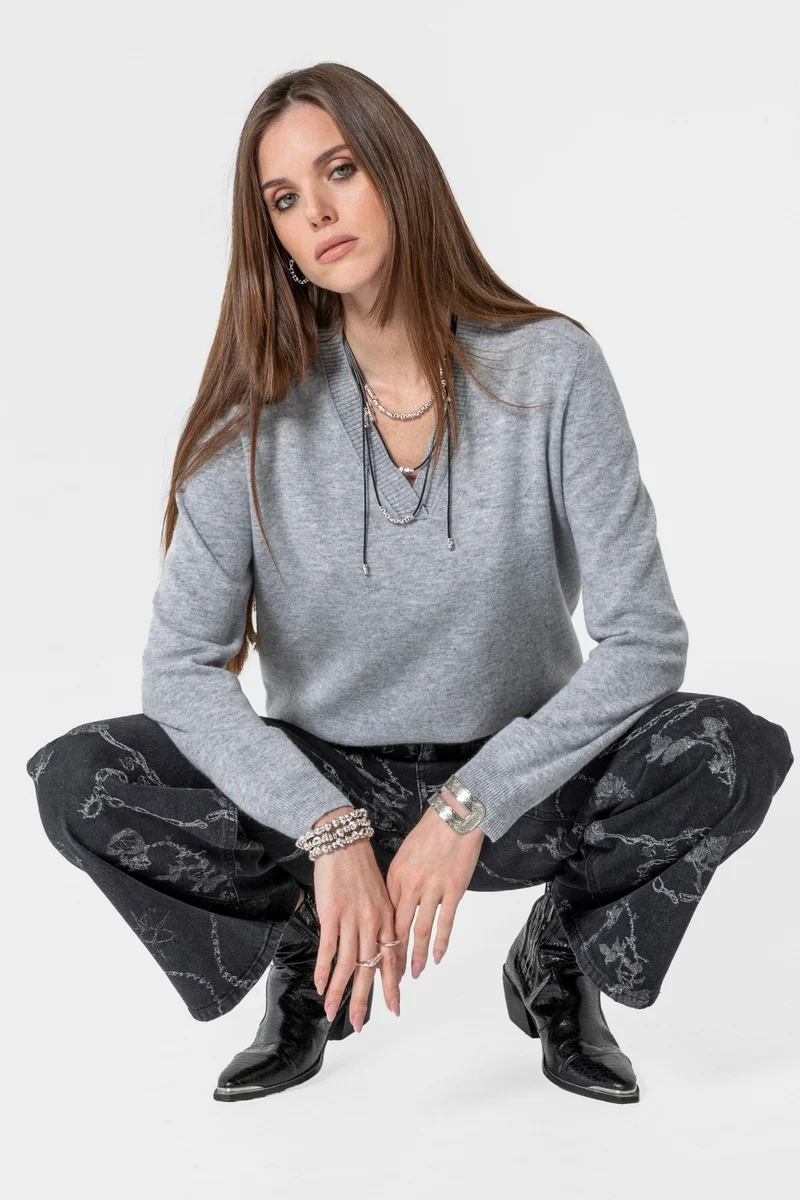 Pull col V gris