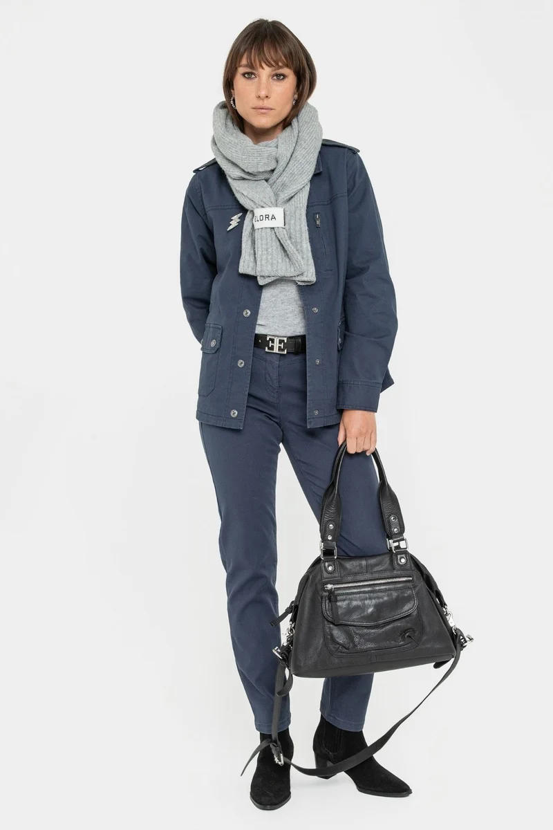 Veste avec broderies bleu