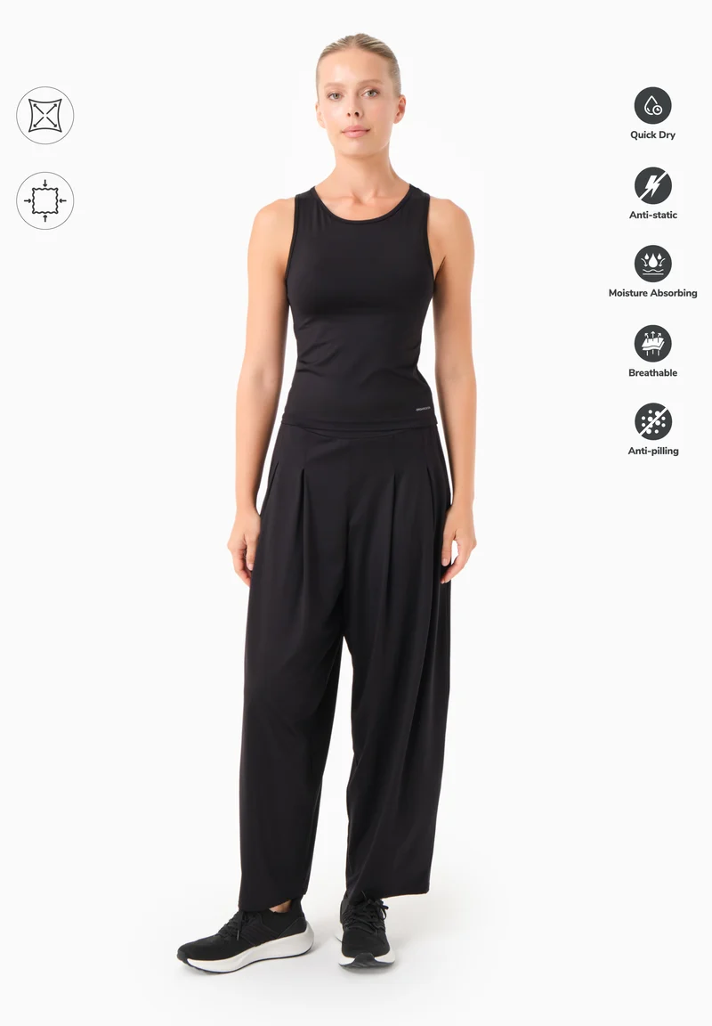 PEENY | Weit geschnittene Hose aus recyceltem Polyamid