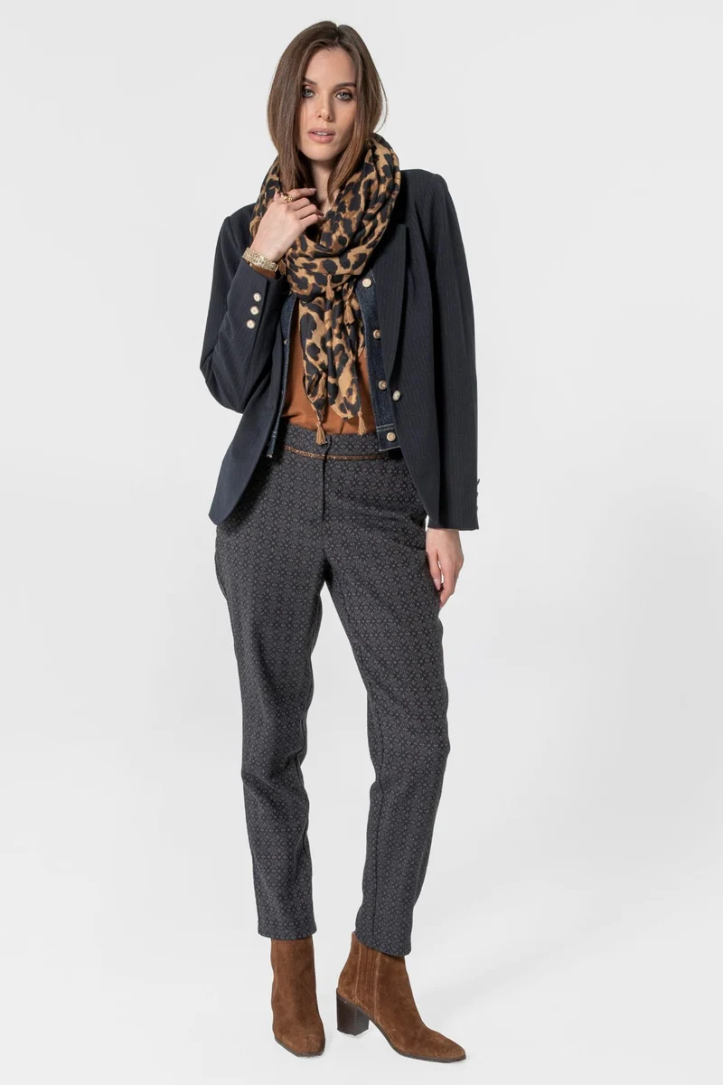 Pantalon cigarette motif jacquard