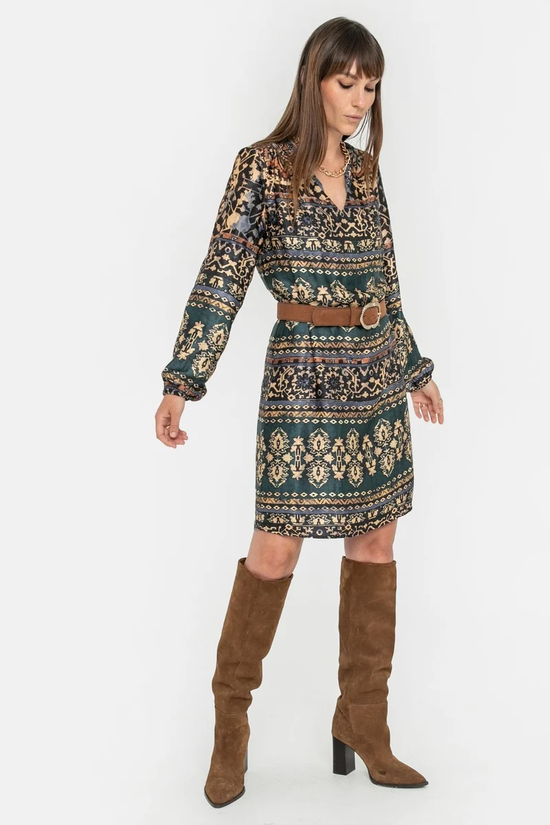 Robe et ceinture aux motifs aztèque