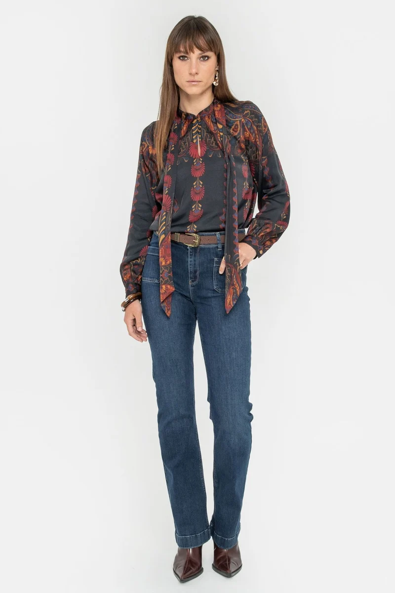 Blouse col cravate motif amérindien