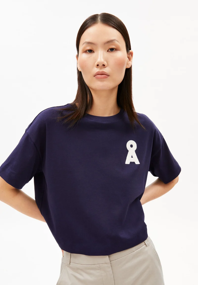 Albertaraa tinted navy