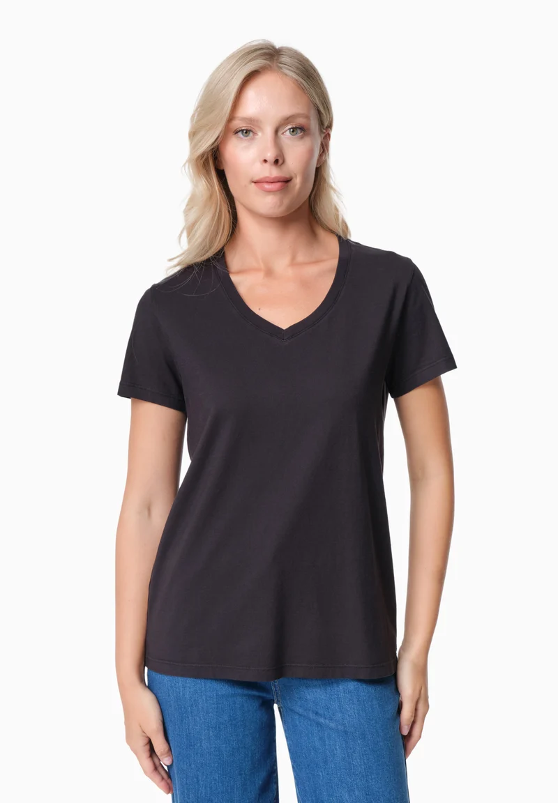 TESSA | Basic T-Shirt aus Bio-Baumwolle mit V-Ausschnitt