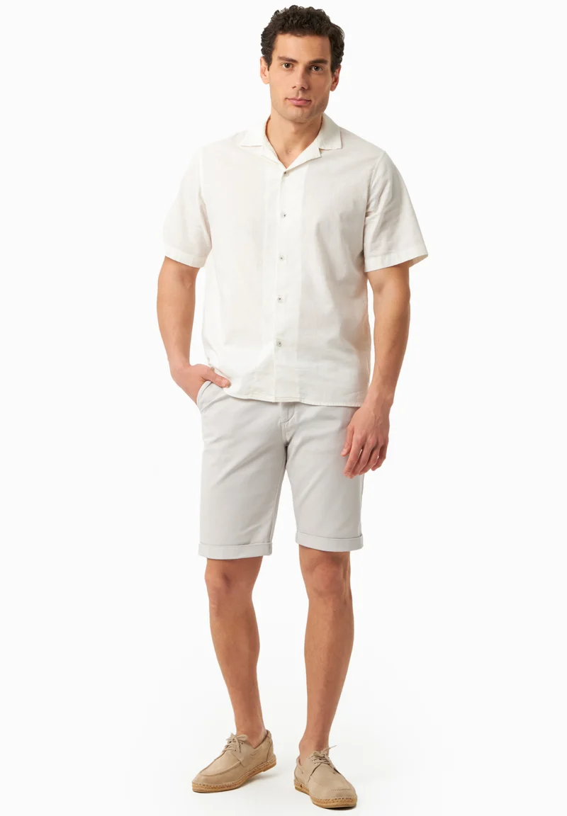 Regular-Fit Shorts aus Bio-Baumwolle