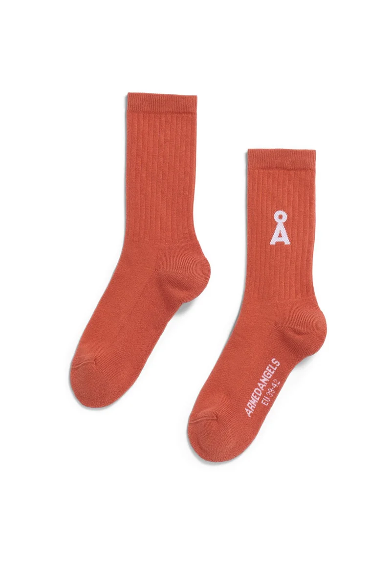 Saamus Bold tabasco red