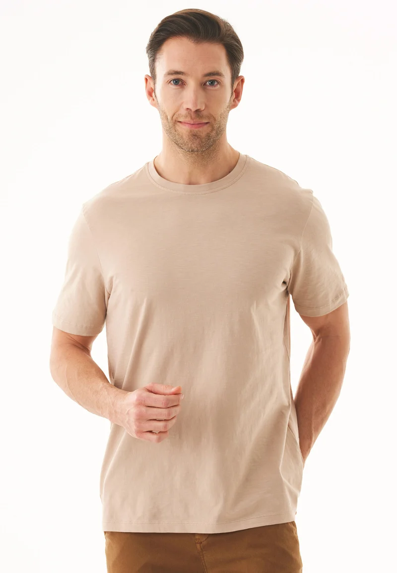 Basic T-Shirt aus Bio-Baumwolle