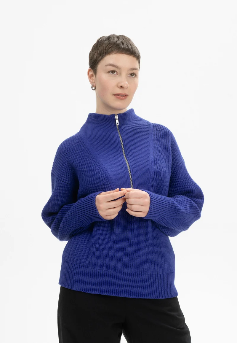 Troyer Kimaya bold blue