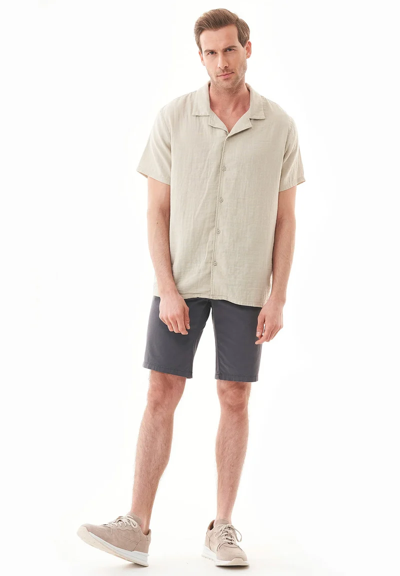 Regular-Fit Shorts aus Bio-Baumwolle