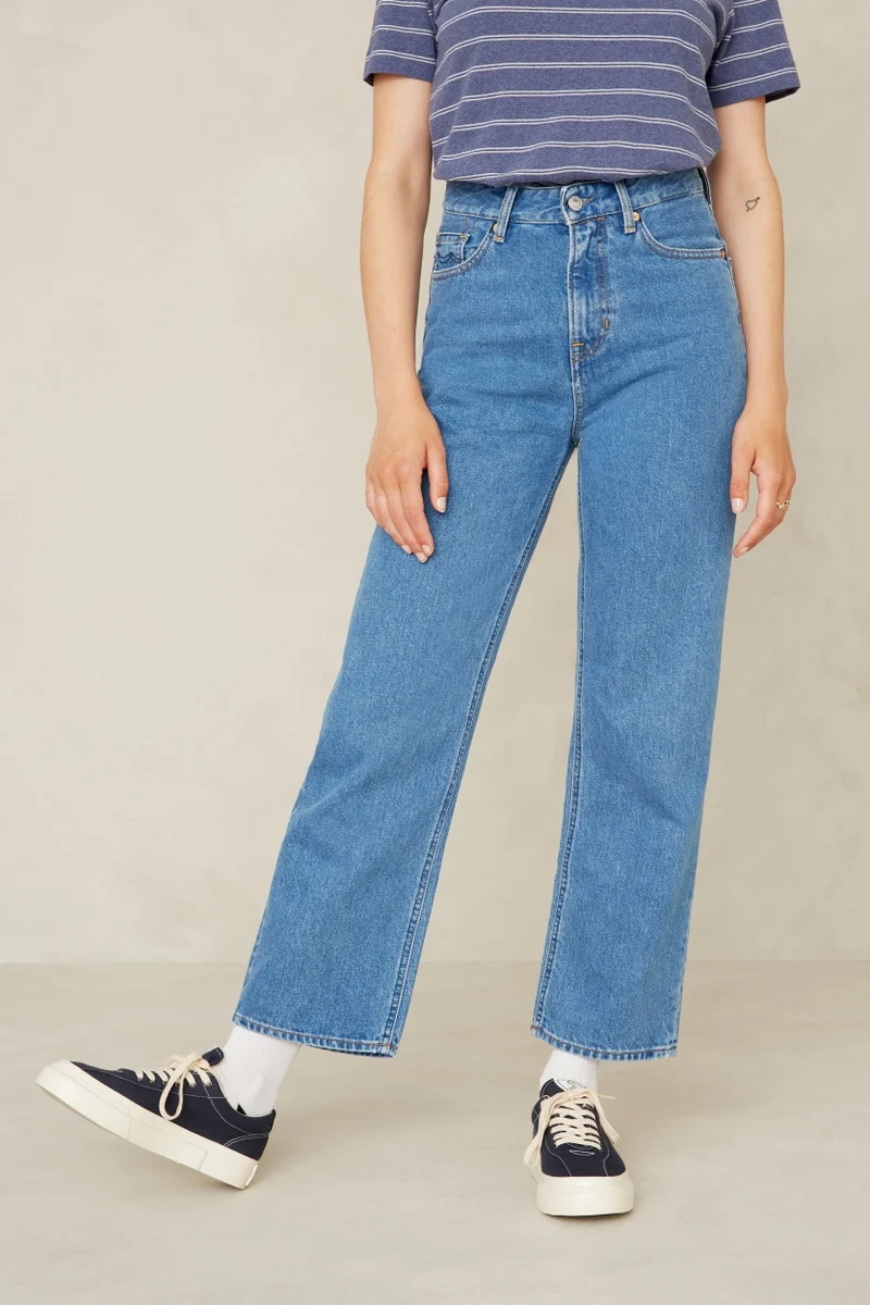 Liora Cropped clean holo mid vintage