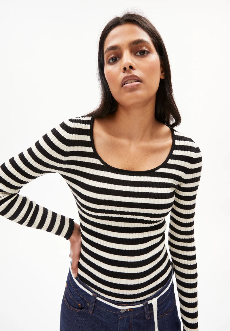 Alaania Crewneck Stripe black-oatmilk
