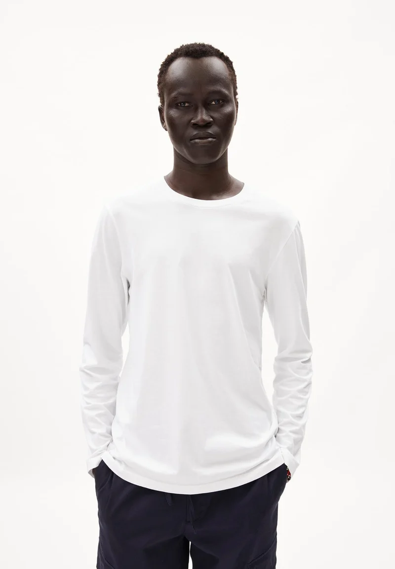 Jaames Longsleeve white