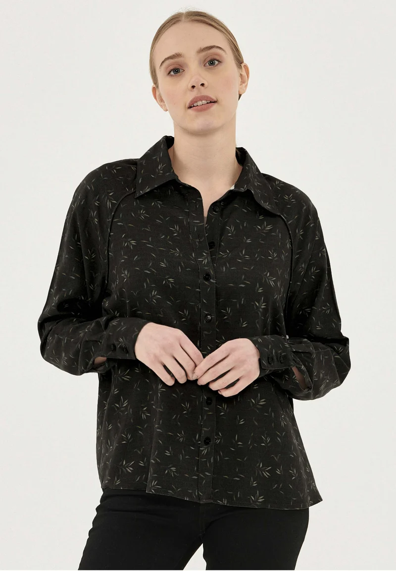 Hemdbluse aus LENZING™ ECOVERO™ Viskose