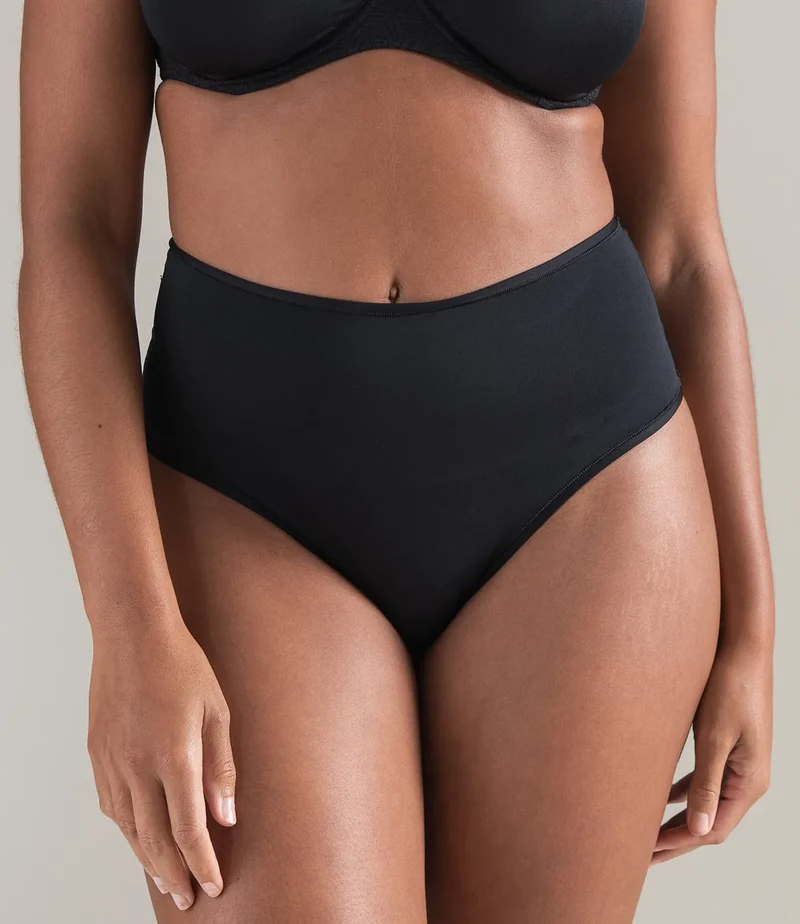 Nudea - Stretch-Slip mit hohem Bund, Schwarz