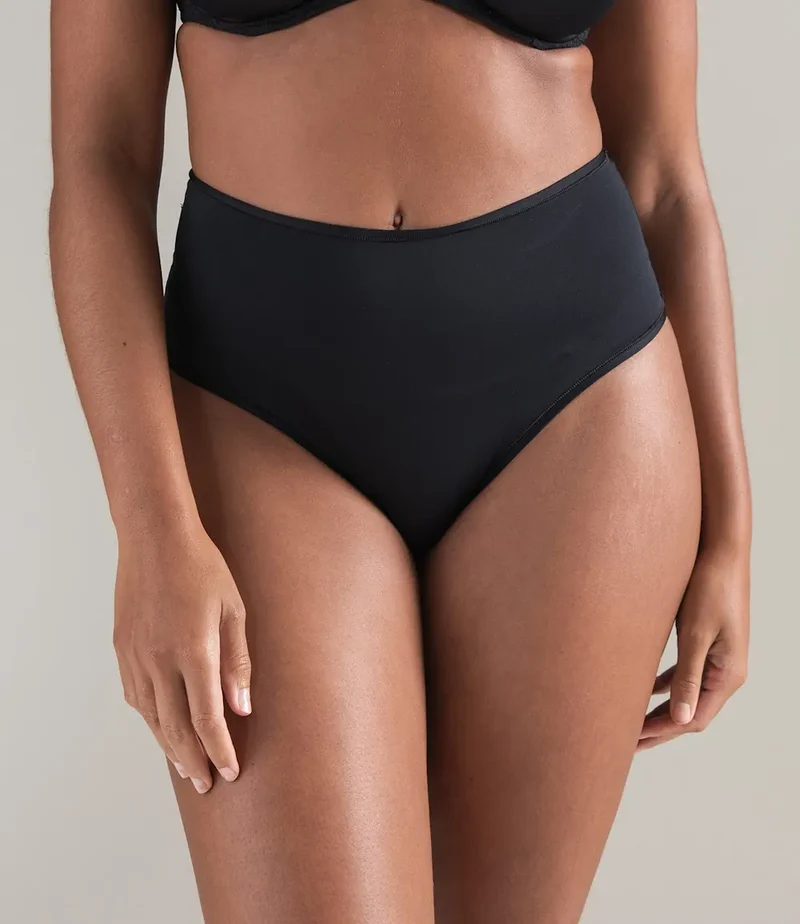 Nudea - Schwarzer High-Waist-Slip