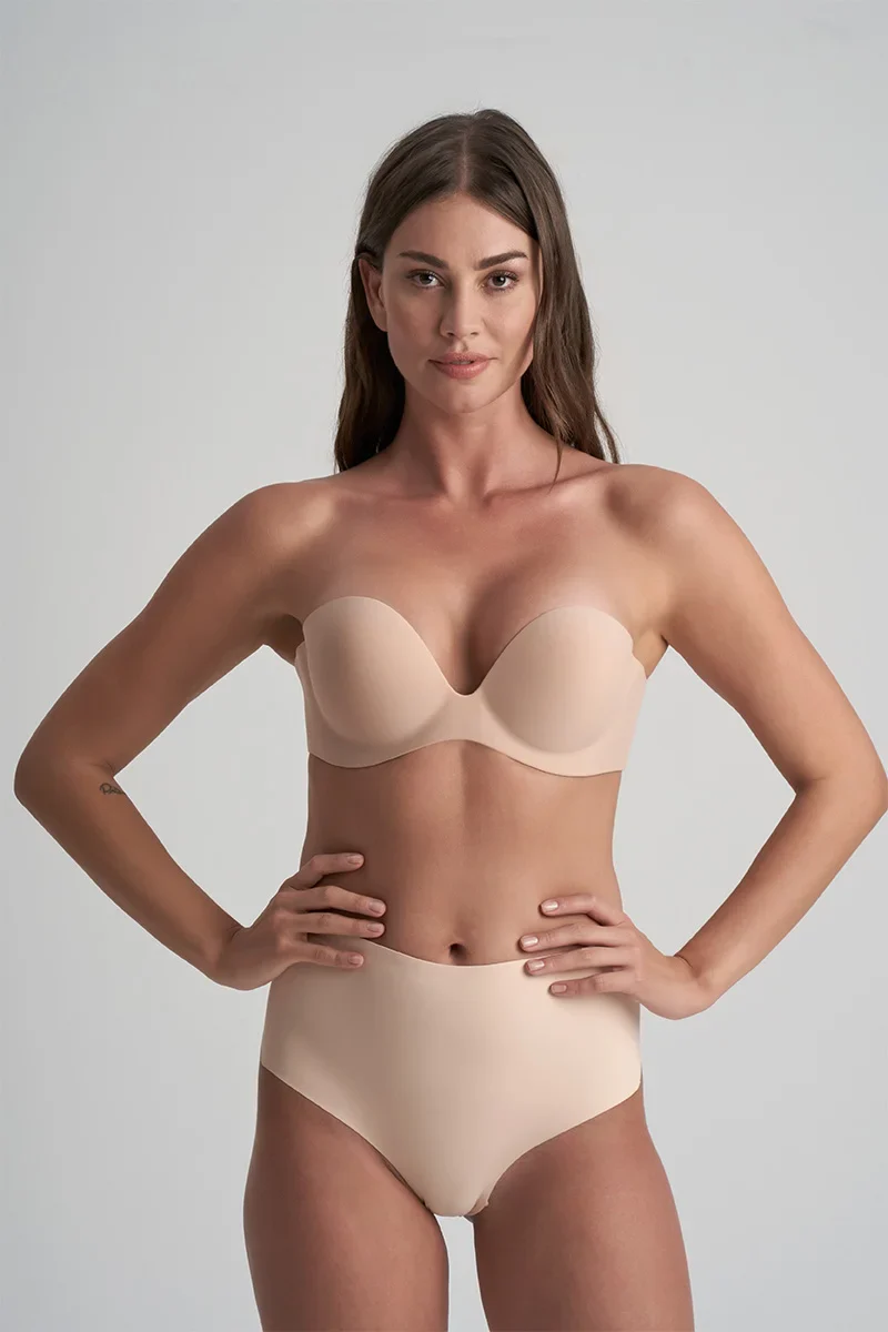 ByeBra – Shapewear mit tiefem Rückenausschnitt (leichte Stütze), String-Tanga mit niedrigem Rückenausschnitt und mittelhohem Bund, Beige