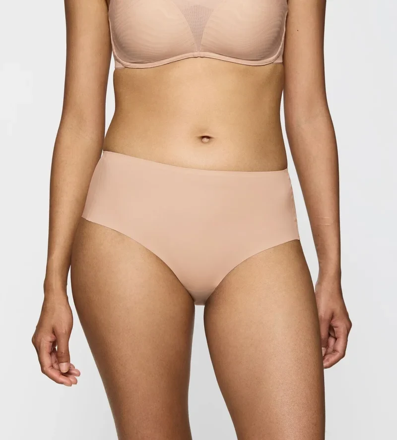 Triumph – Smart Invisible Maxi Brief Neutral Beige