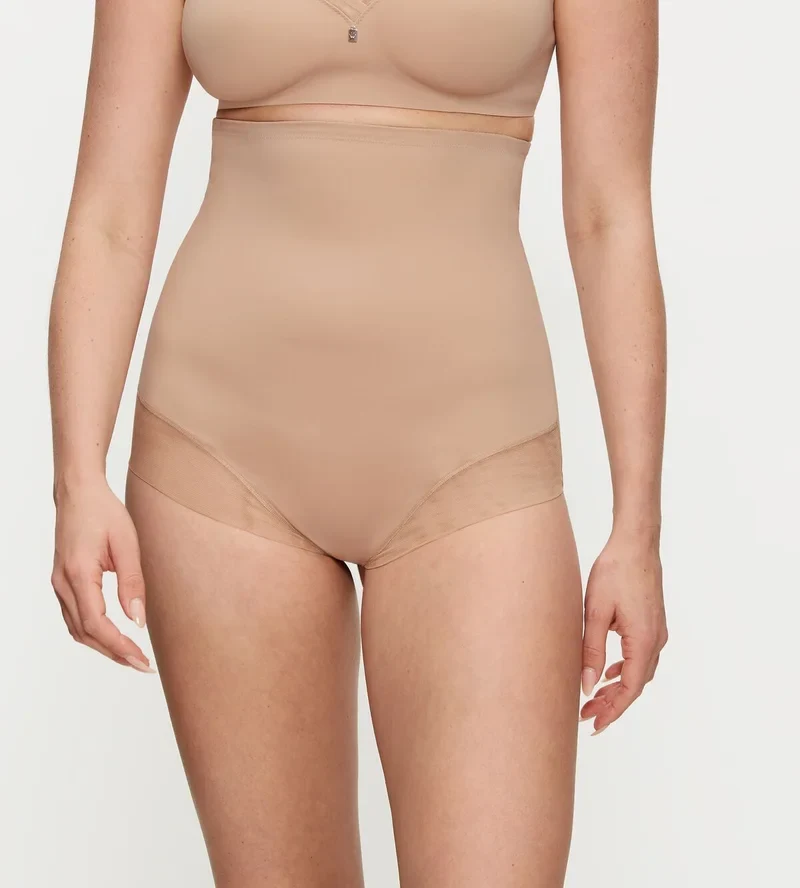 Triumph – True Shape Sensation Super High Waist Panty für glatte Haut
