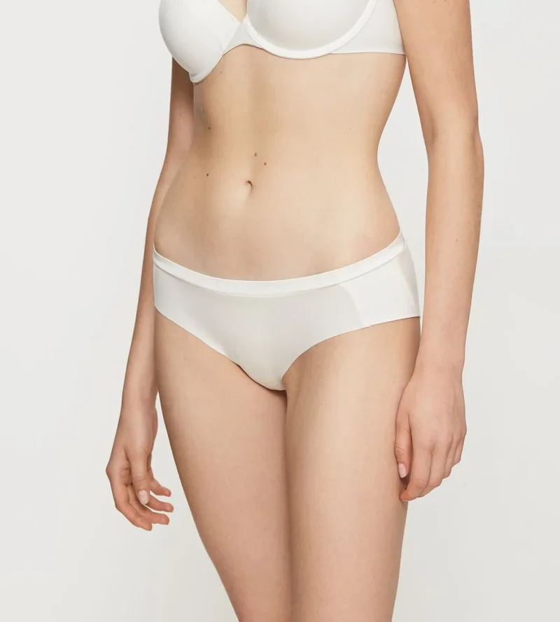 Triumph – Body Make-up Essentials Soft Touch Hipster Vanille