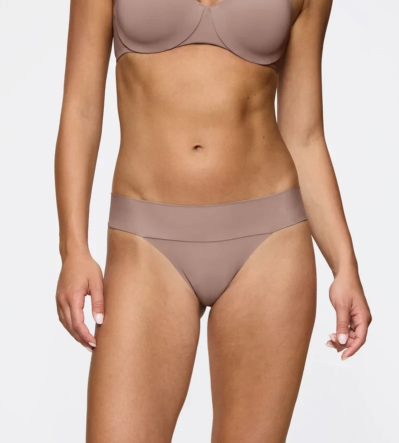 Triumph – Body Make-Up Essentials Illusion String Ex Schokoladenmousse