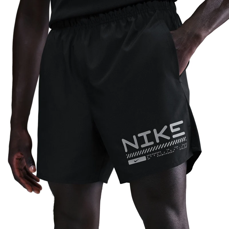Nike Winterized Challenger 12,7 cm 2in1 Shorts