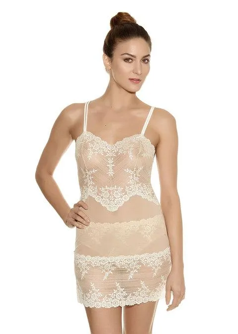 Wacoal - Embrace Lace Chemise Naturally Nude / Elfenbein
