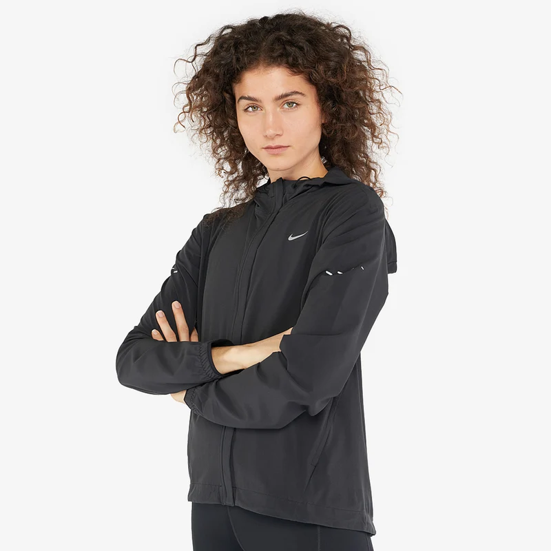 Nike Damen Swift Repel Jacke