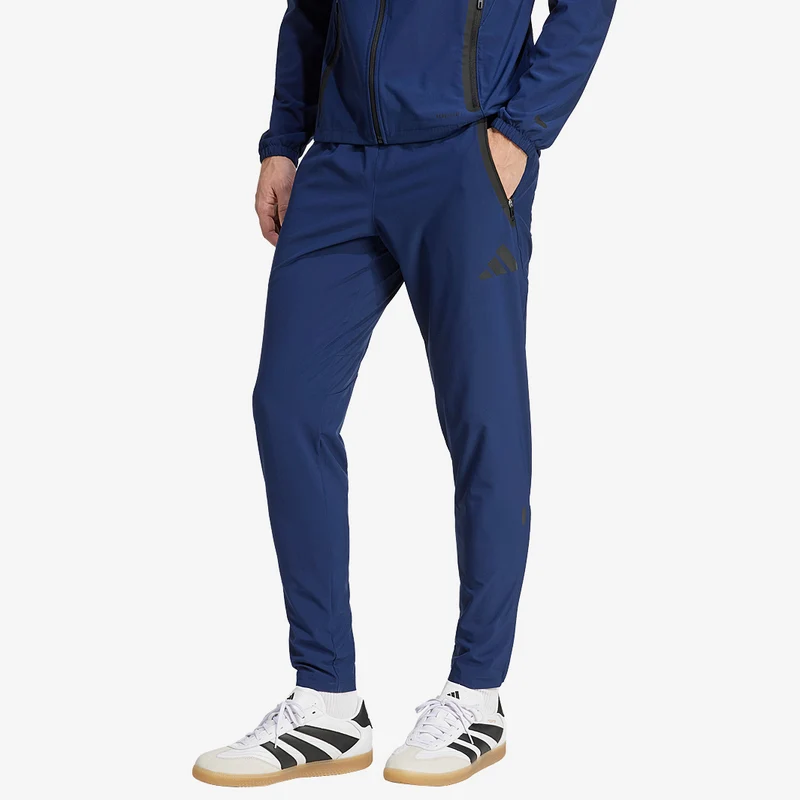 adidas Manchester United 24/25 Vis Tech Reisehose