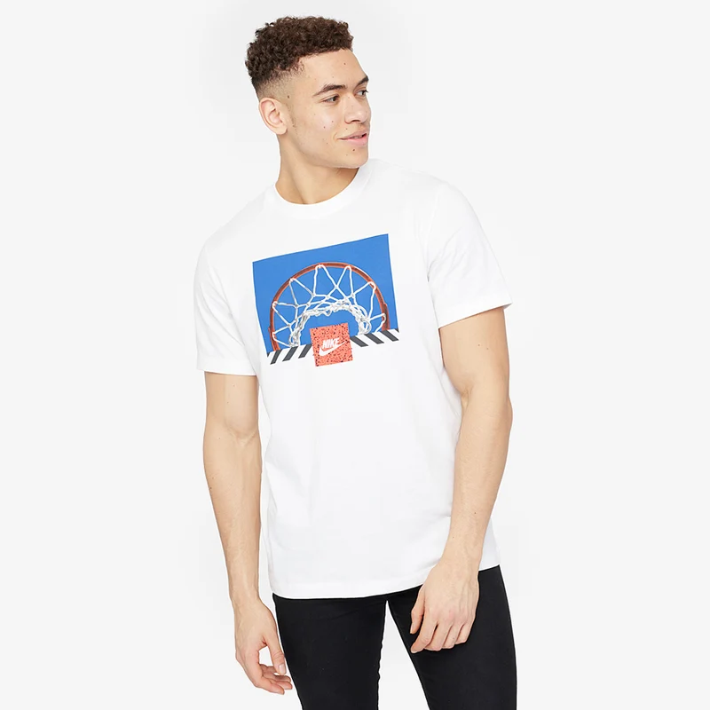 Nike Sportswear Tee