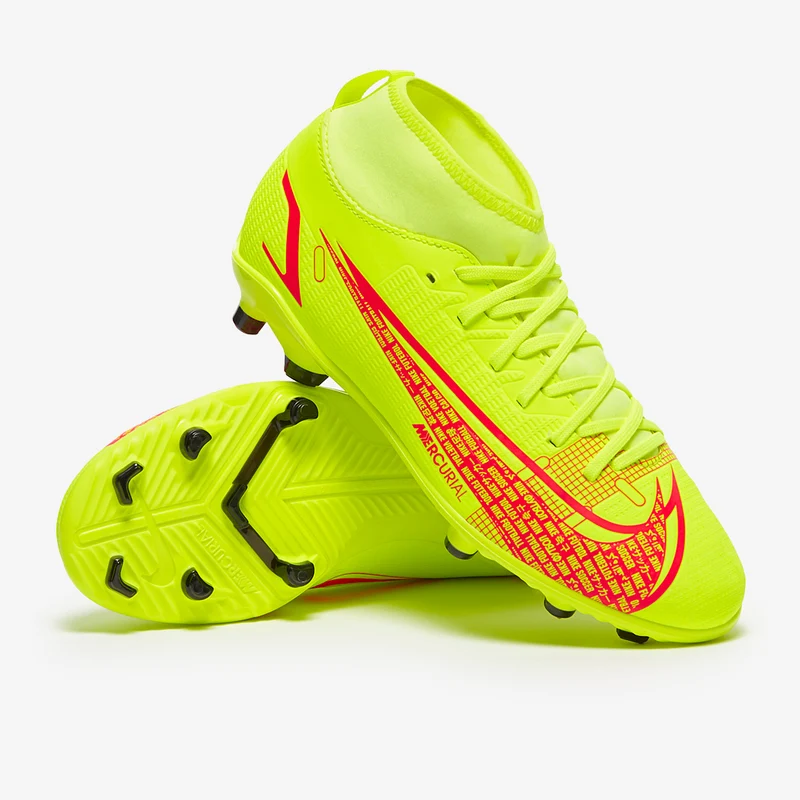 Nike Fußballschuh für verschiedene Böden für jüngere/ältere