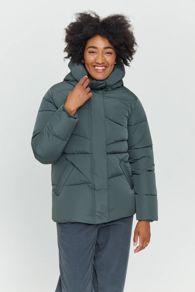 Wanda Jacket bottle