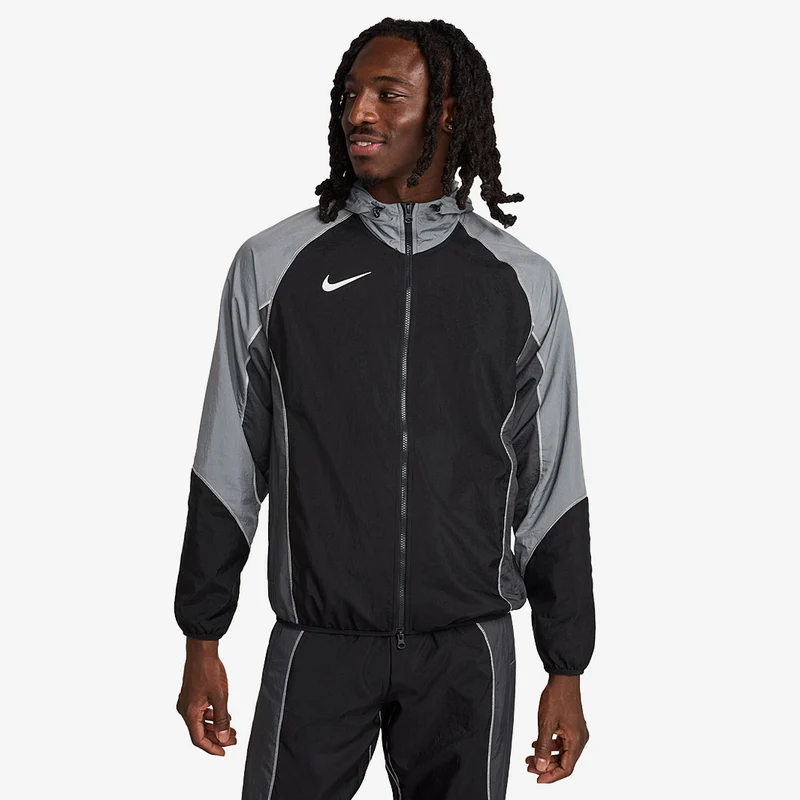 Nike Wasserabweisende Fußballjacke mit Kapuze (Herren) Strik